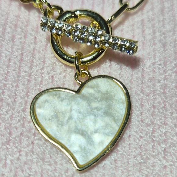 Gold and Pearl Necklace With Heart Pendant NWT - Picture 5 of 6